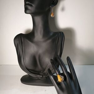 Nice Carmel Color Teardrop Stones With Filigree Bracelet and Earring Set